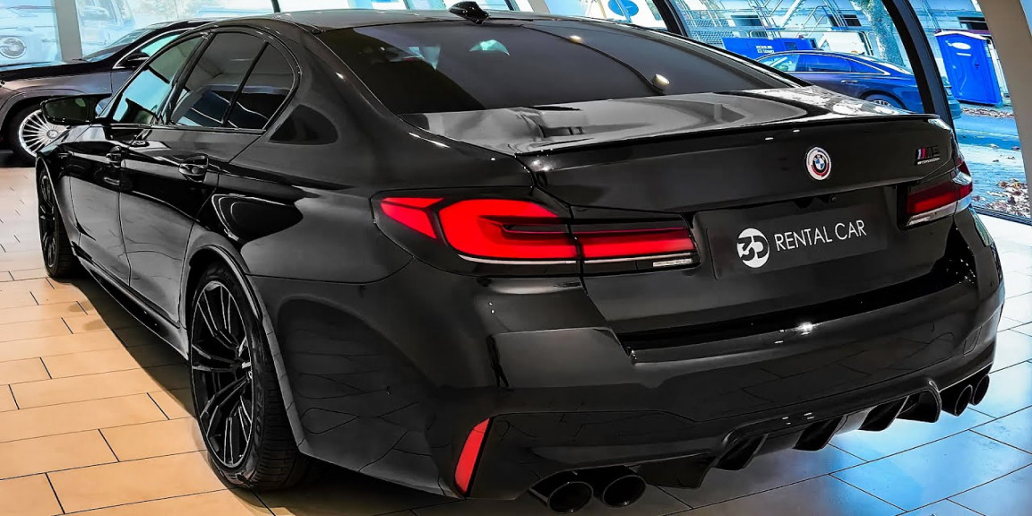 BMW M () - Sound, interior and Exterior Details