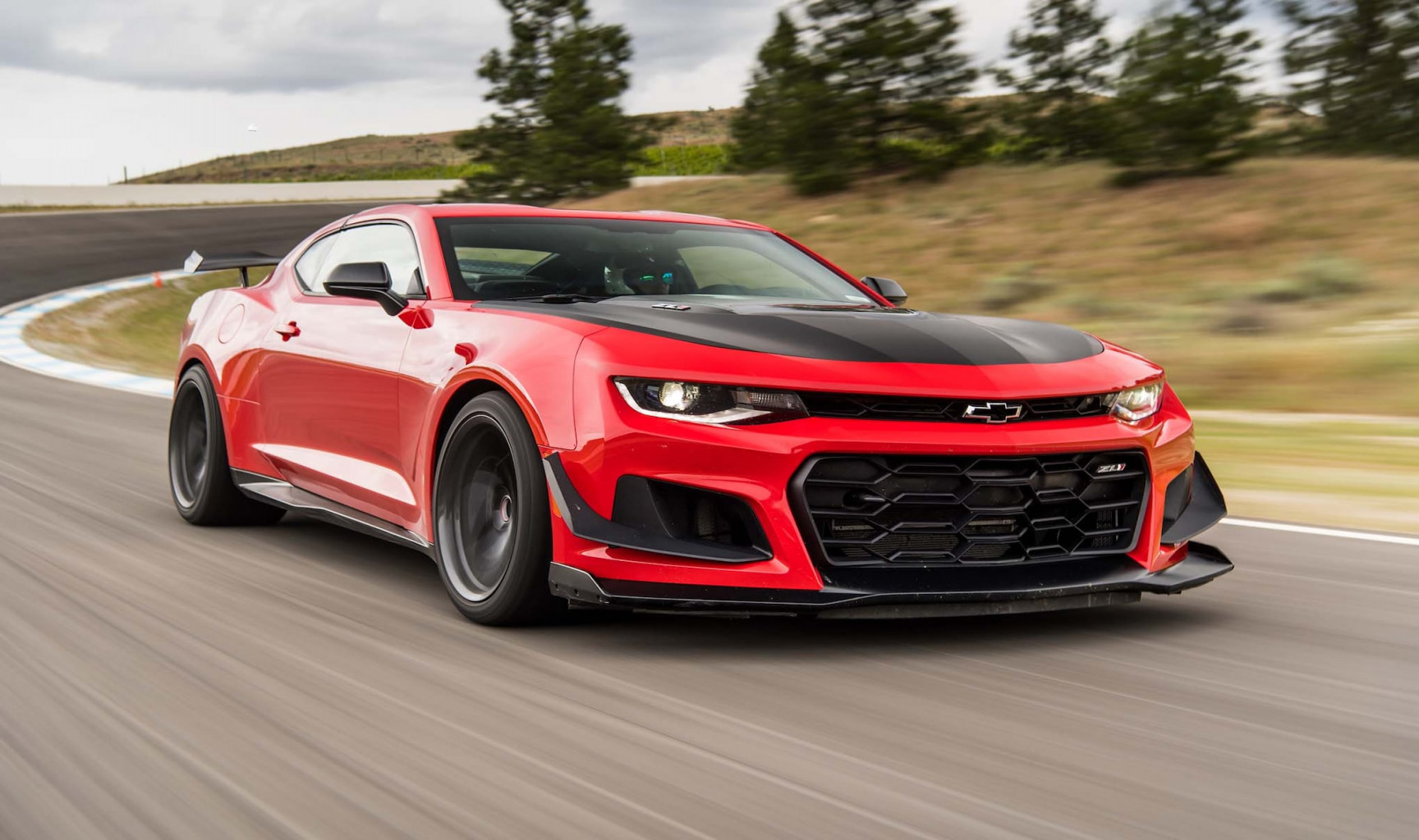 Chevrolet Camaro ZL Might Get a Cadillac Blackwing Boost