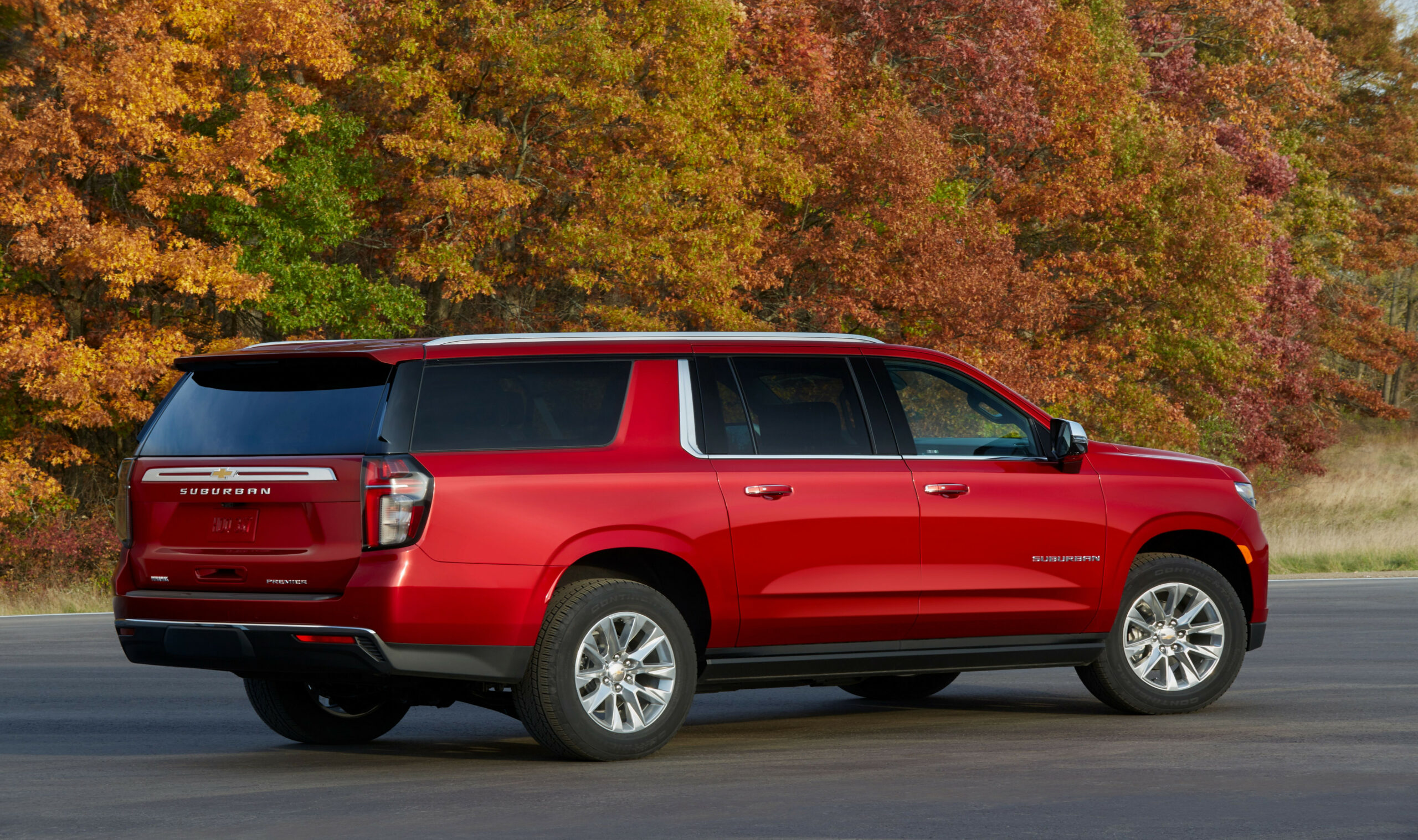 Chevrolet Suburban Review, Pricing, and Specs