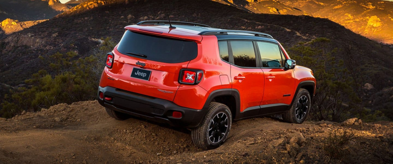 Jeep® Renegade Photo Gallery - Small SUV Pics