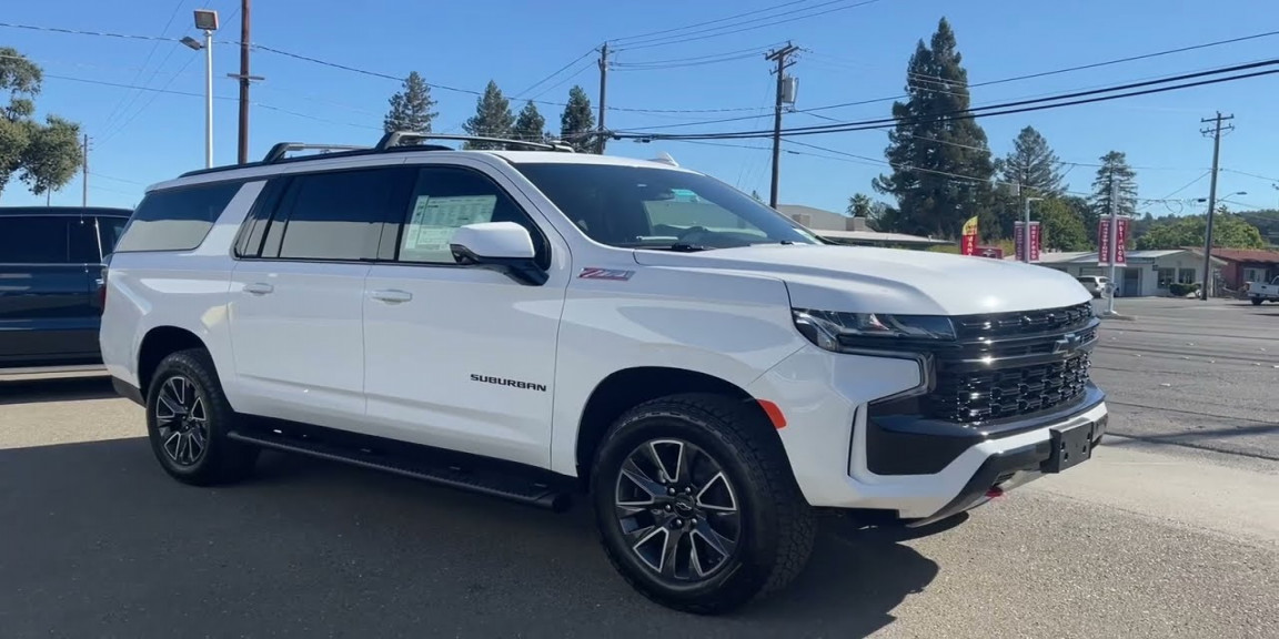 Suburban Z in Summit White (w/ Sun & rear Entertainment pckg)