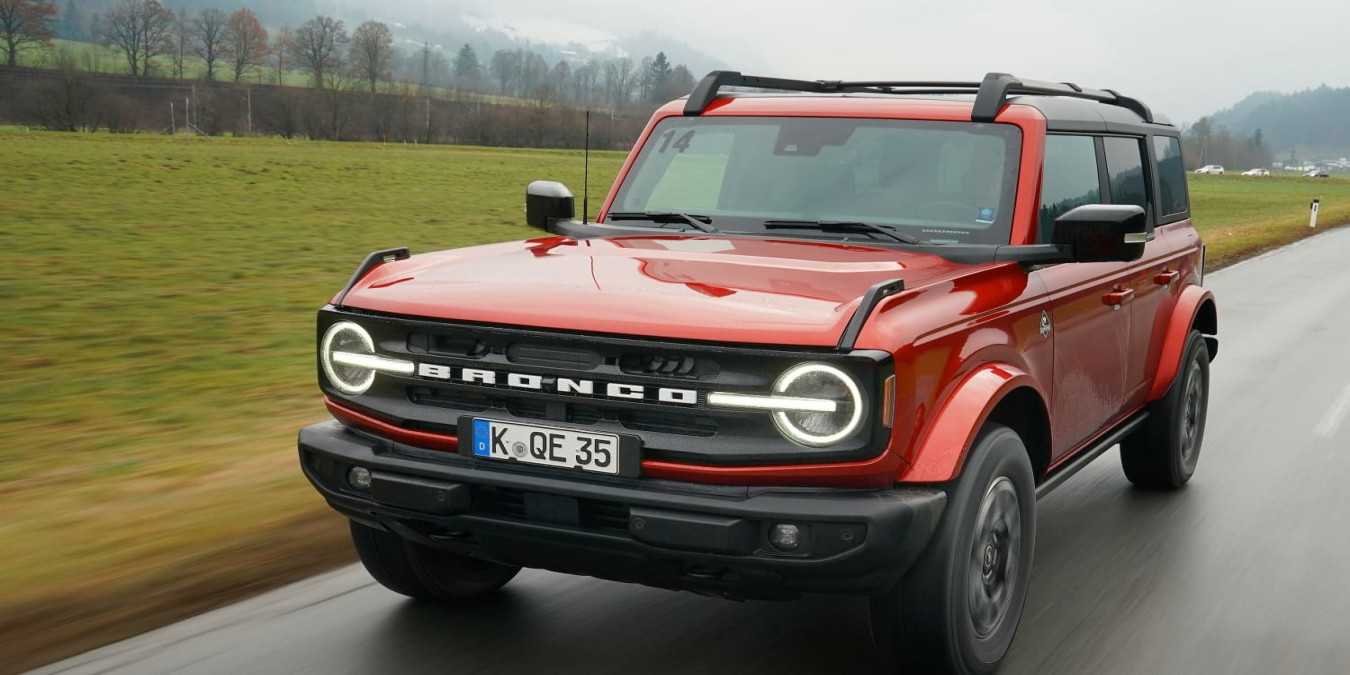 Testfahrt Ford Bronco (): Der coole Offroad-Klassiker  ADAC