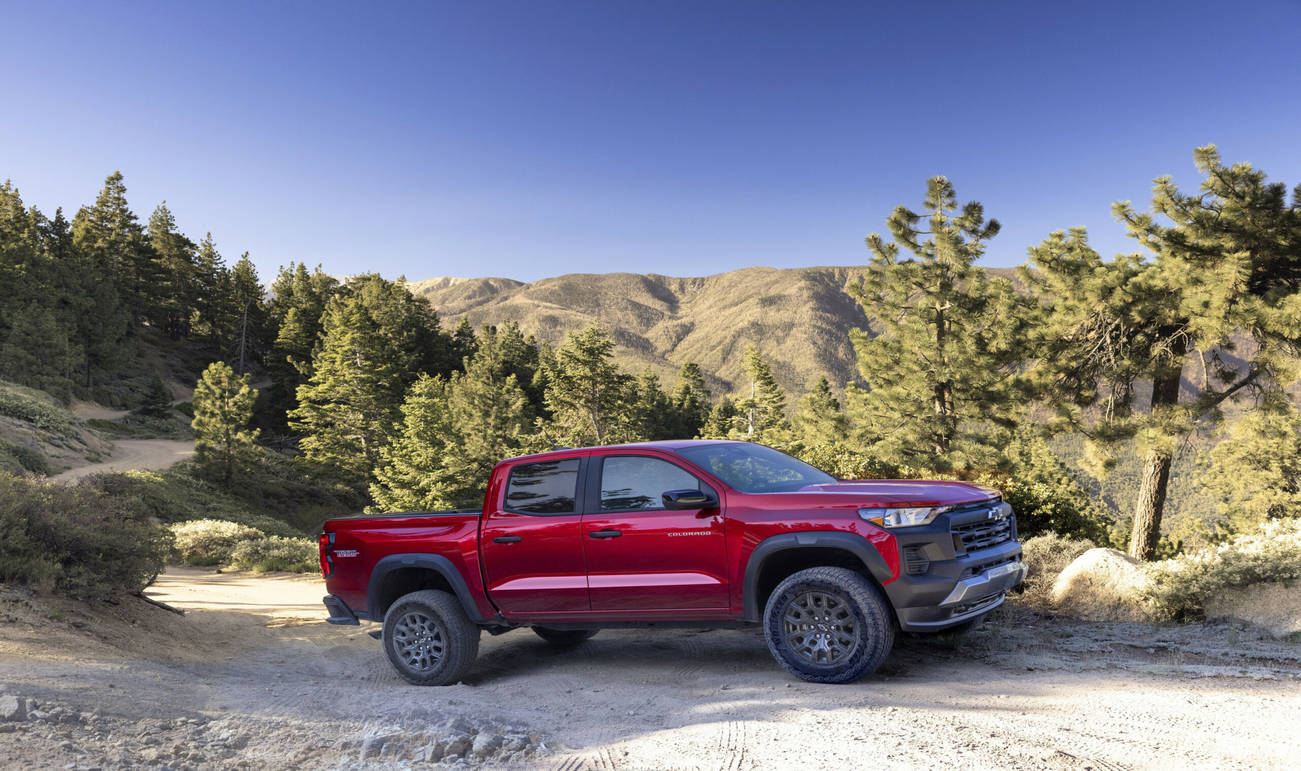 The  Chevrolet Colorado Leaps to the Head of the Class